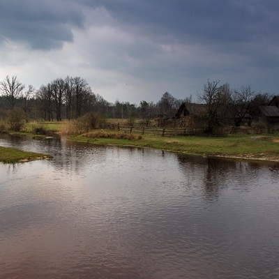 Каменное село