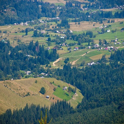 Серпнева Чорногора